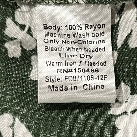 Fun 2 Fun Green Floral Blouse 3XL - Picture 4 of 9